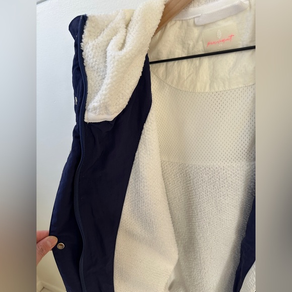 Free peoples searching for something parka - Picture 9 of 10